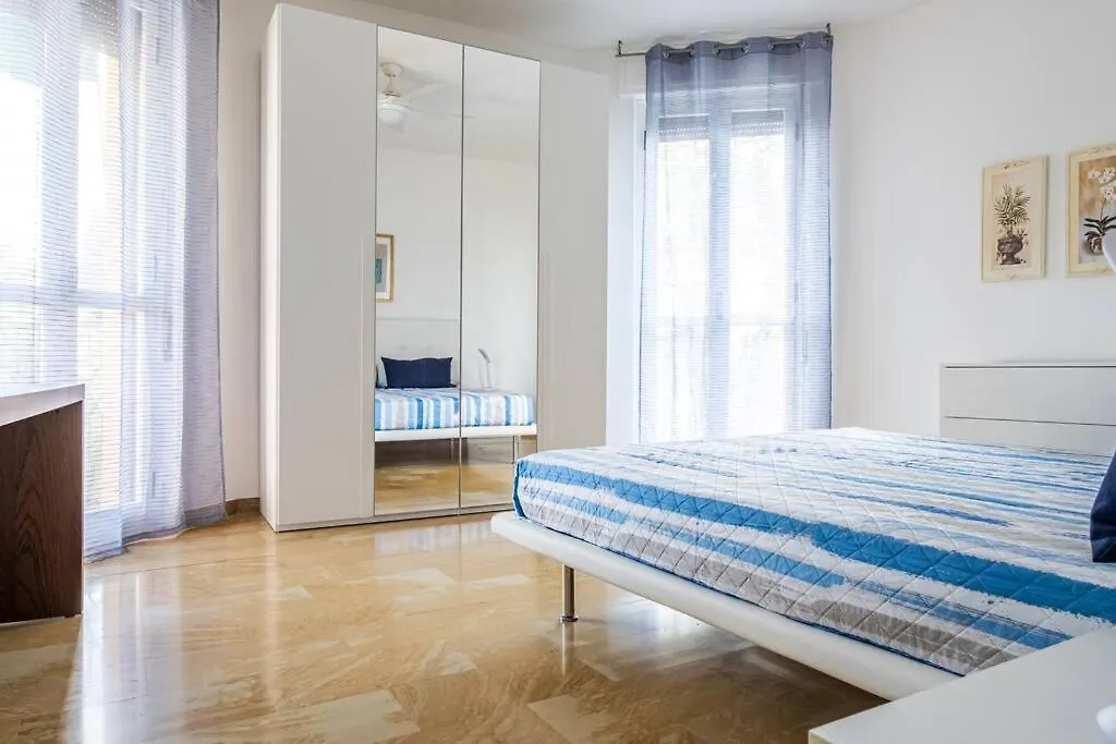 Relais Vittoriale - Gardone Riviera - By Host4U 아파트